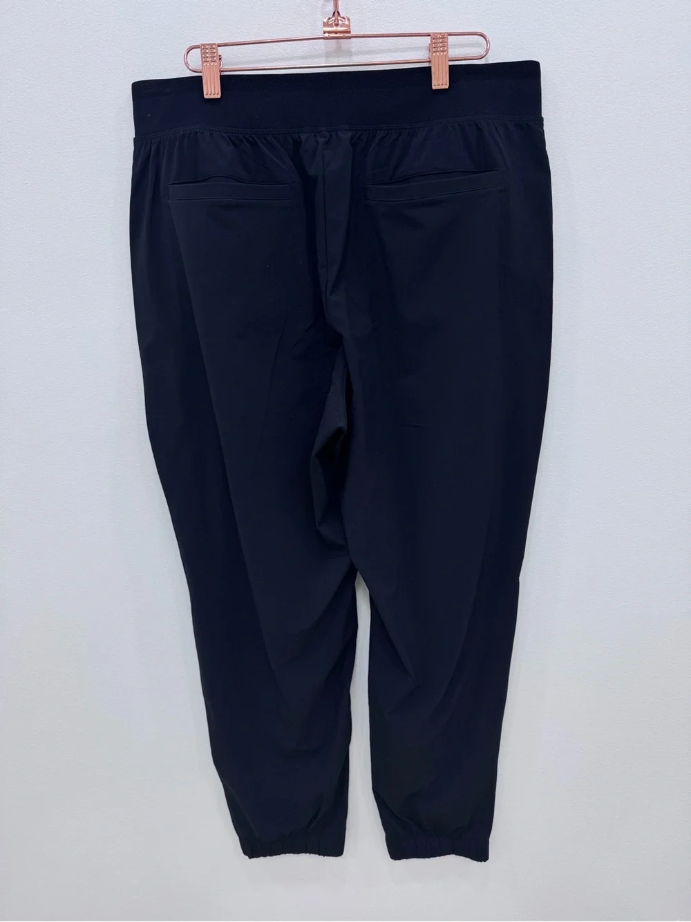 Athleta Brooklyn Jogger Pant Black comfortable lightweight Sz 12